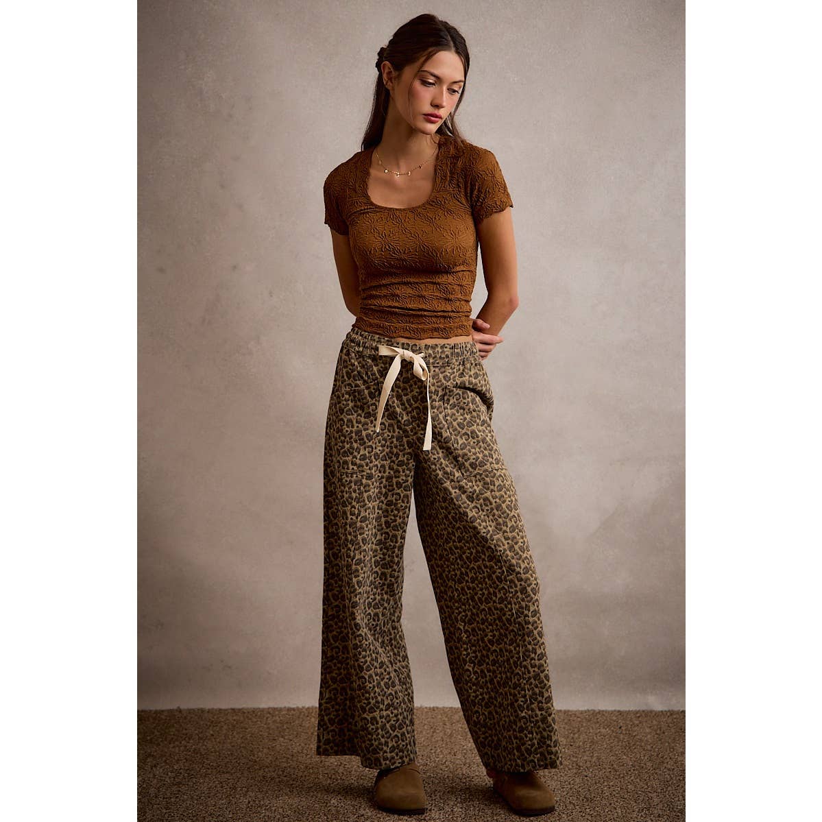 Pressed Petals Seamless Top: Brown
