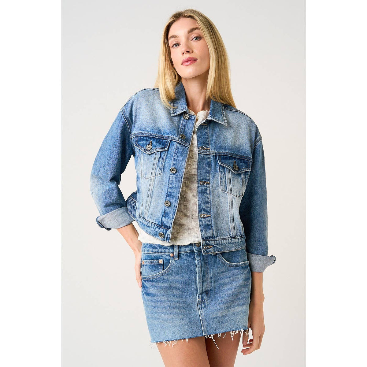 The Lainey Cropped Denim Jacket: Medium Wash