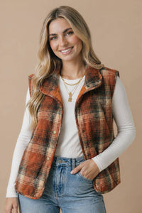 Cabin Season Plaid Quilted Puffer Vest | Women’s Fall Vest
