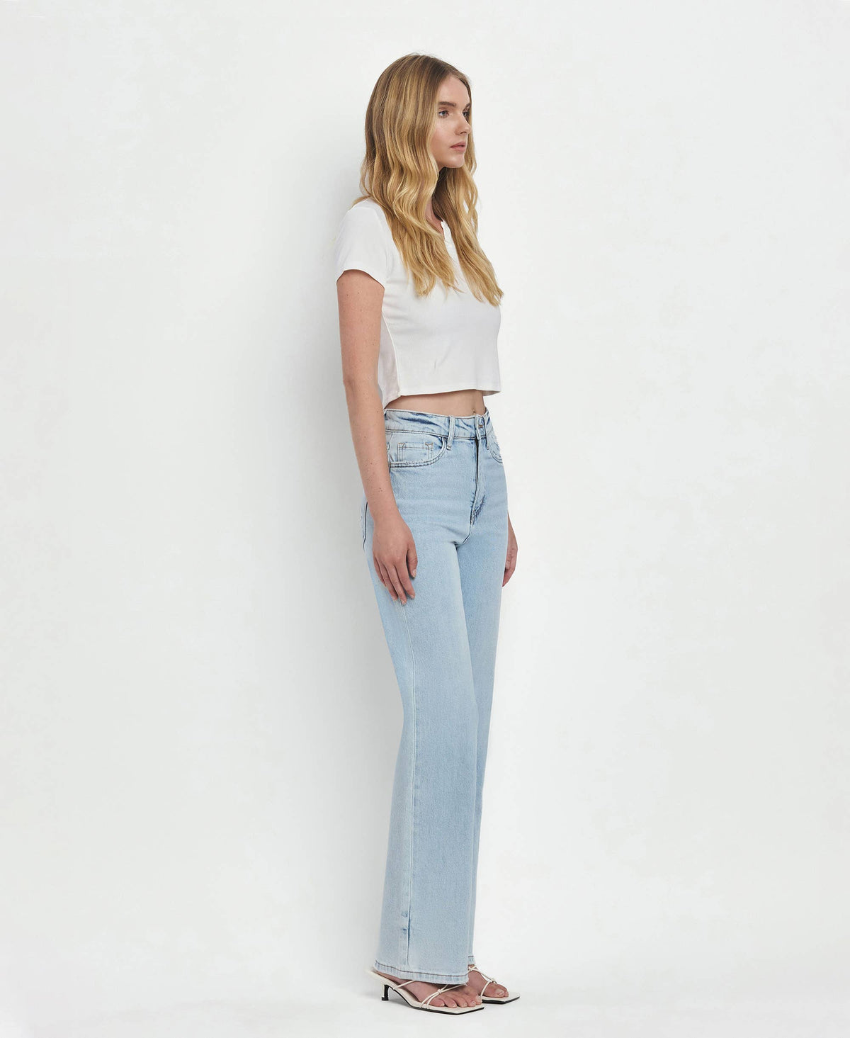 Vervet by Flying Monkey Leslie 90s Vintage Super High Rise Flare Jeans: Light Wash