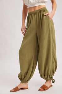 Easy Days Gauze Tie-Ankle Jogger Pants: Olive