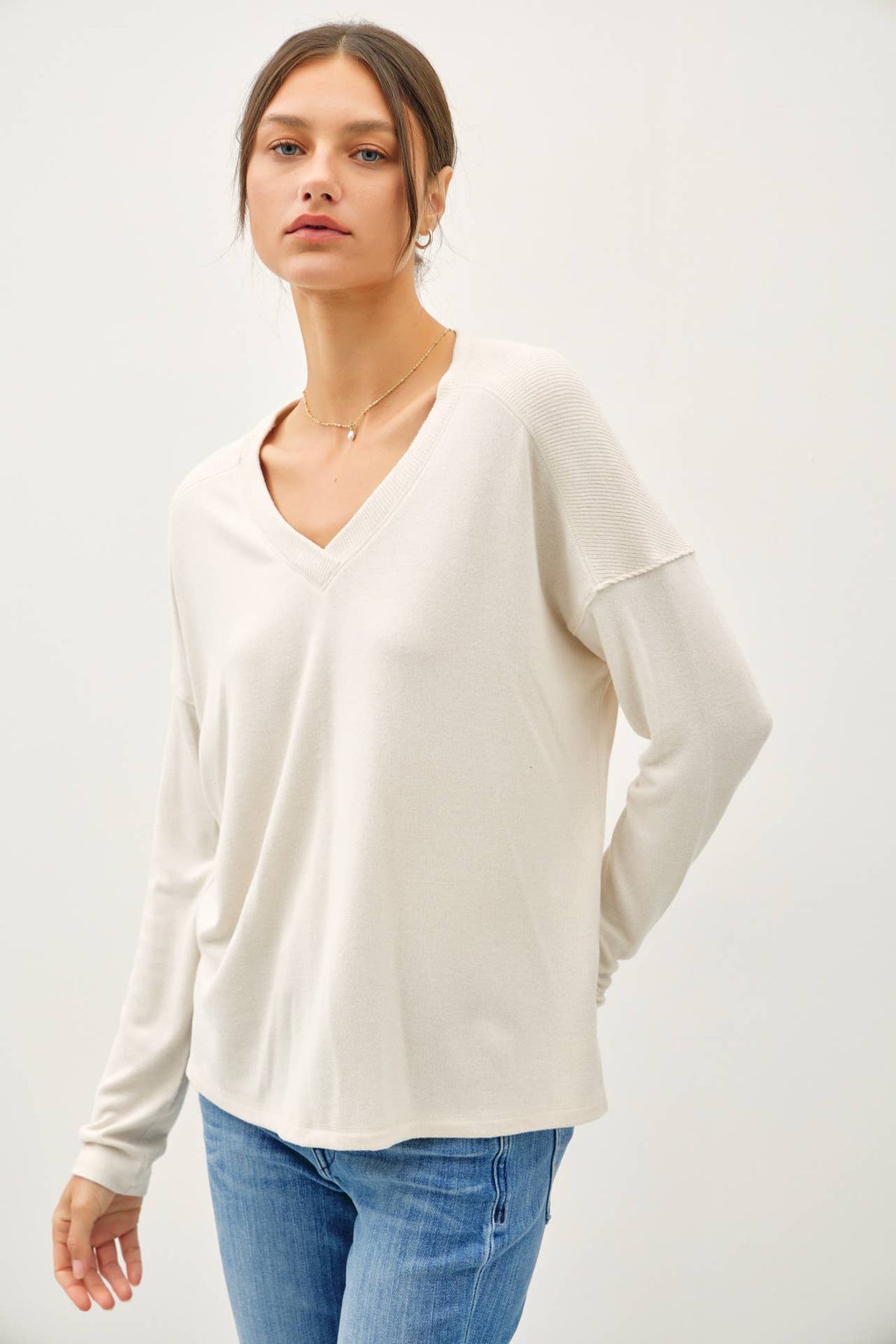 Nat V-Neck Basic Sweater Top