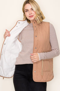The Wren Quilted Sherpa-Lined Vest – Sage & Mocha