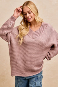 Liora Textured V-Neck Sweater: Frosted Lilac – Relaxed Fit Two-Tone Knit Top