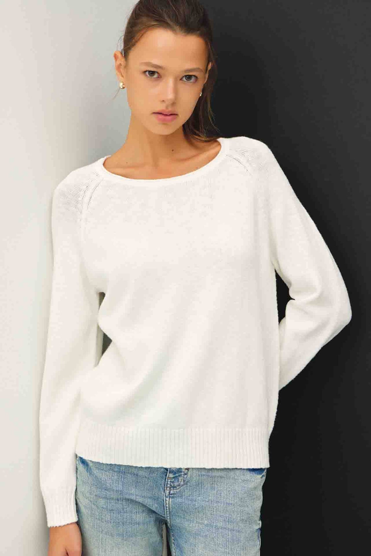 The Winslow Slub Knit Sweater: Off White  – Lightweight Raglan Sleeve Relaxed Fit Pullover for Women