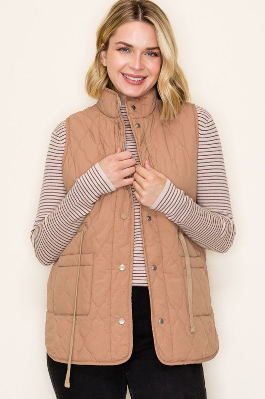The Wren Quilted Sherpa-Lined Vest – Sage & Mocha