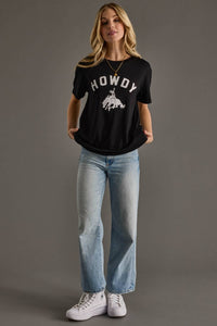 Howdy Graphic Tee: Black | Western Cowboy Graphic T-Shirt for Women