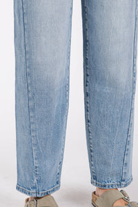 Jolene High Rise Barrel Jeans – Light Wash Comfort Denim with Side Seam Detail