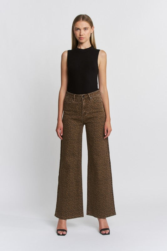 Mica Denim Savannah Super High-Rise Wide Leg Leopard Jeans – Bold Animal Print Denim