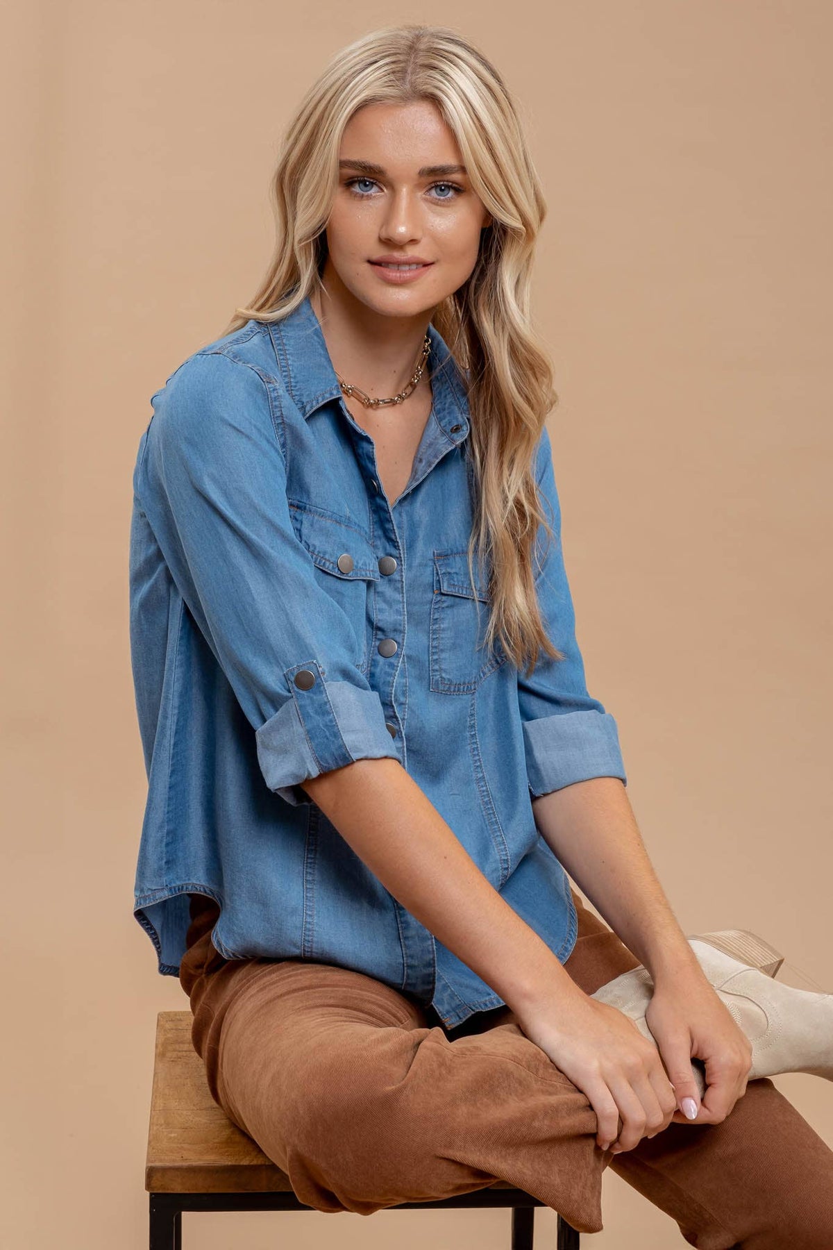 Callie Button Down 3/4 Tab Chambray Blouse: Medium Wash