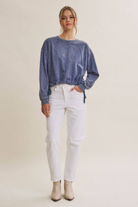 SOFT FADED MINERAL-WASHED SWEATSHIRT WITH CINCHED WAIST: SMOKY MARSALA / M