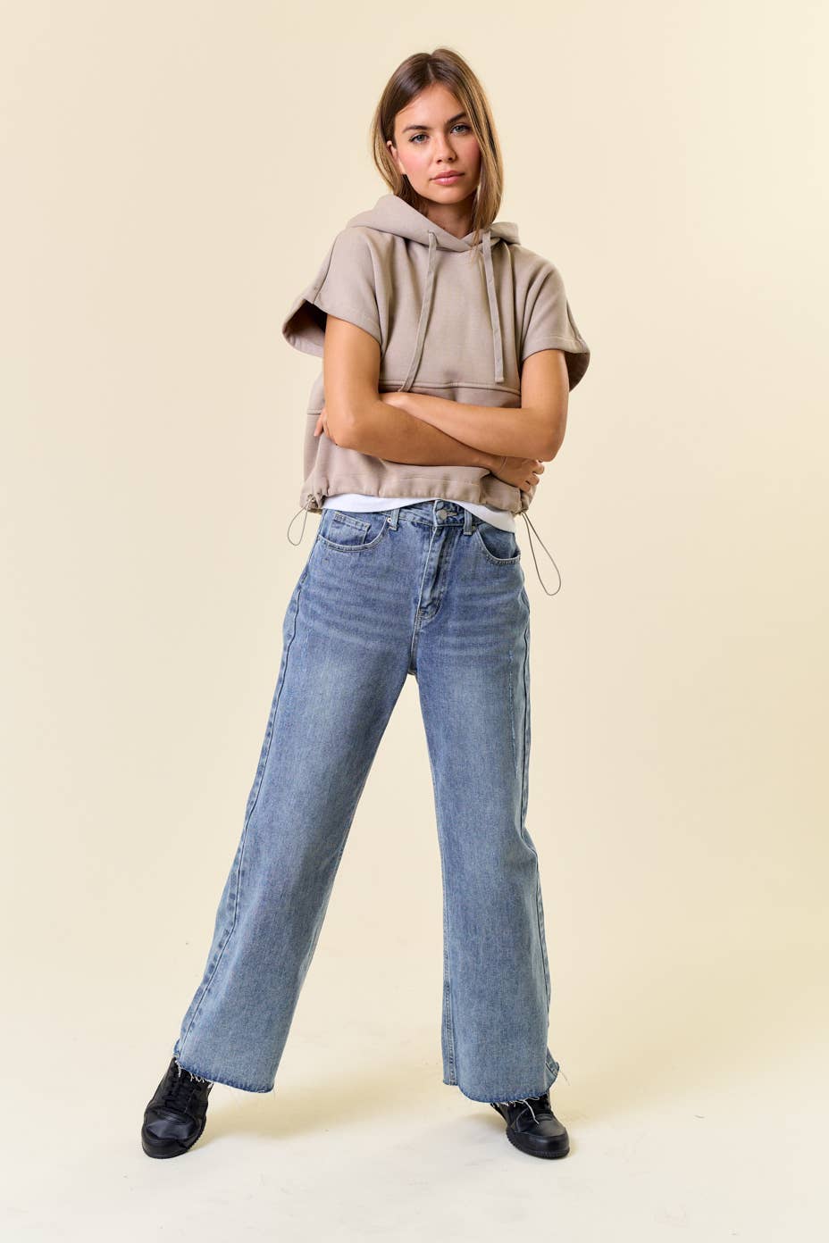 Blaire Oversized Cropped Sleeveless Hoodie – Fleece Drawstring Hem