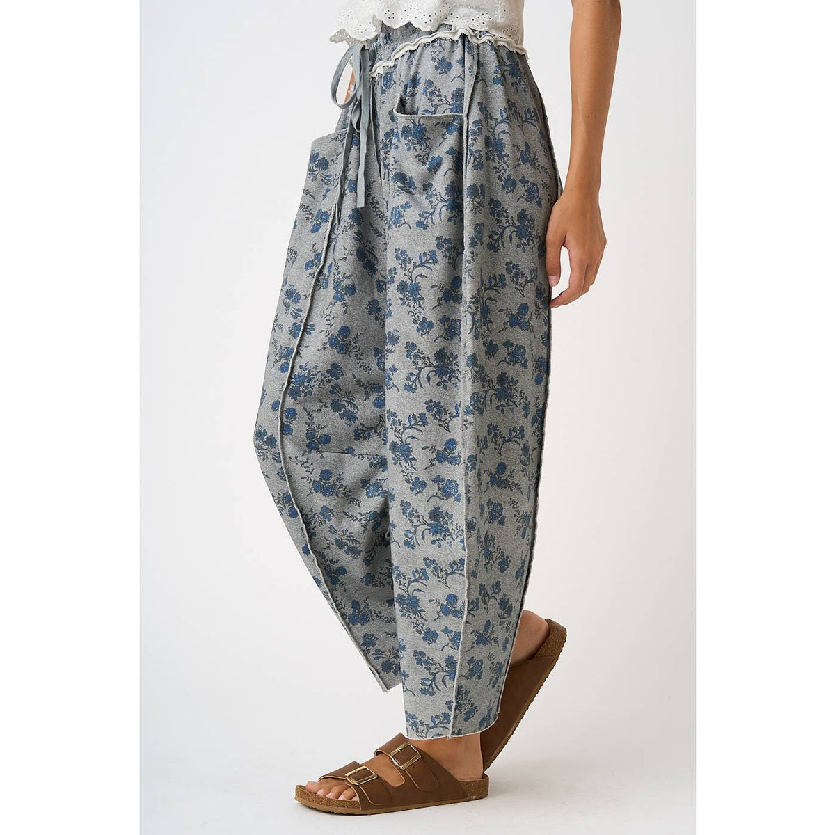 Vintage Blue Floral French Terry Barrel Pants: Grey