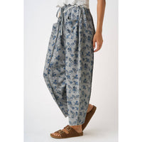 Vintage Blue Floral French Terry Barrel Pants: Grey