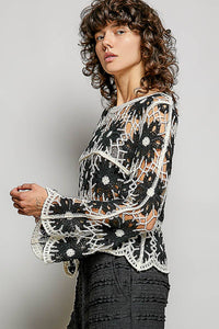The Delilah Crochet Floral Top: Black/ Ivory