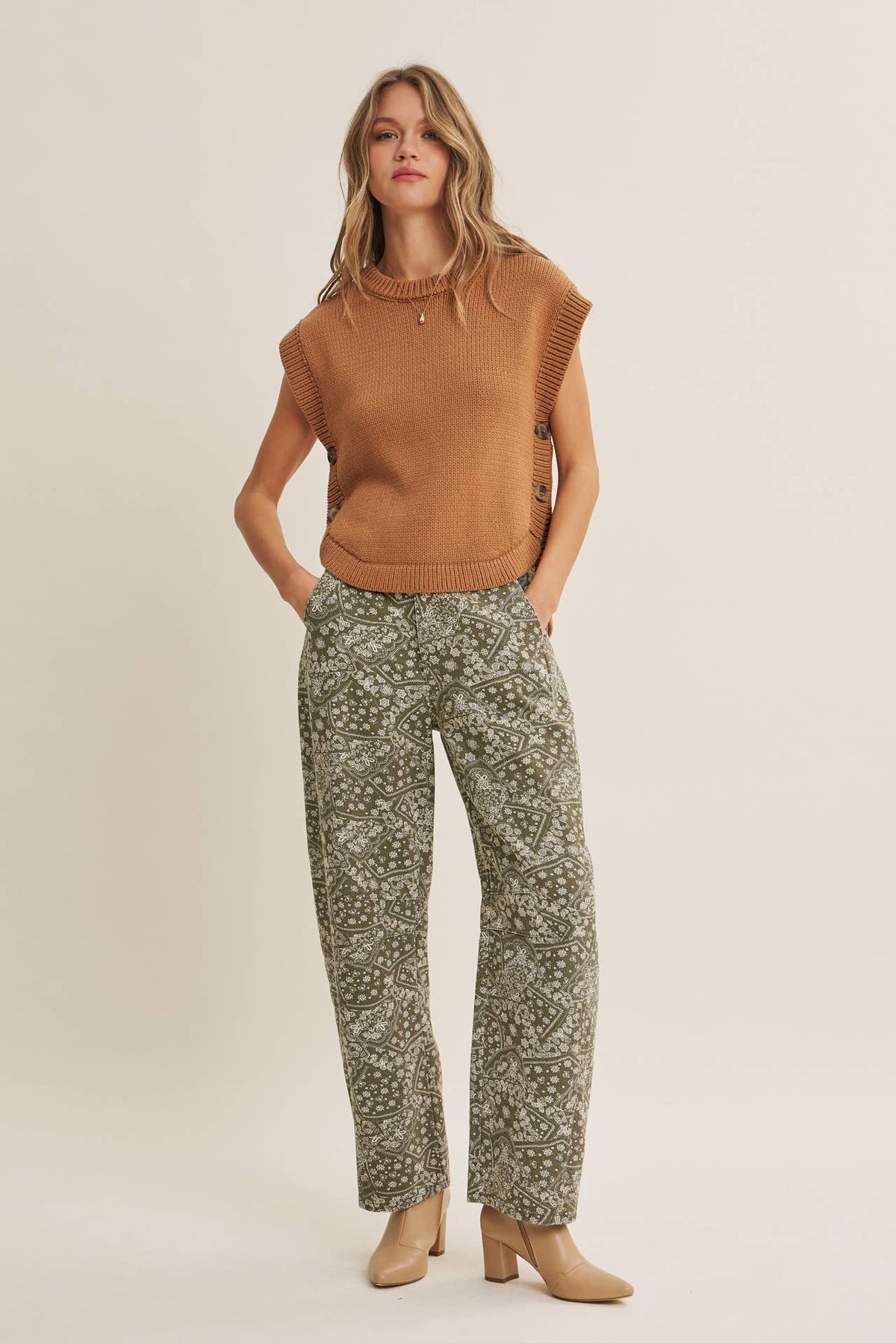 SUNFADED MARKET DAY  PAISLEY BARREL PANTS: ANTIQUE OLIVE