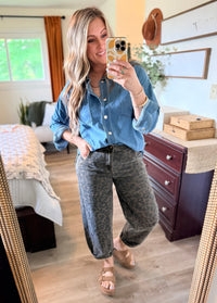 The Wild Side Leopard Barrel Jeans: Mocha Leopard