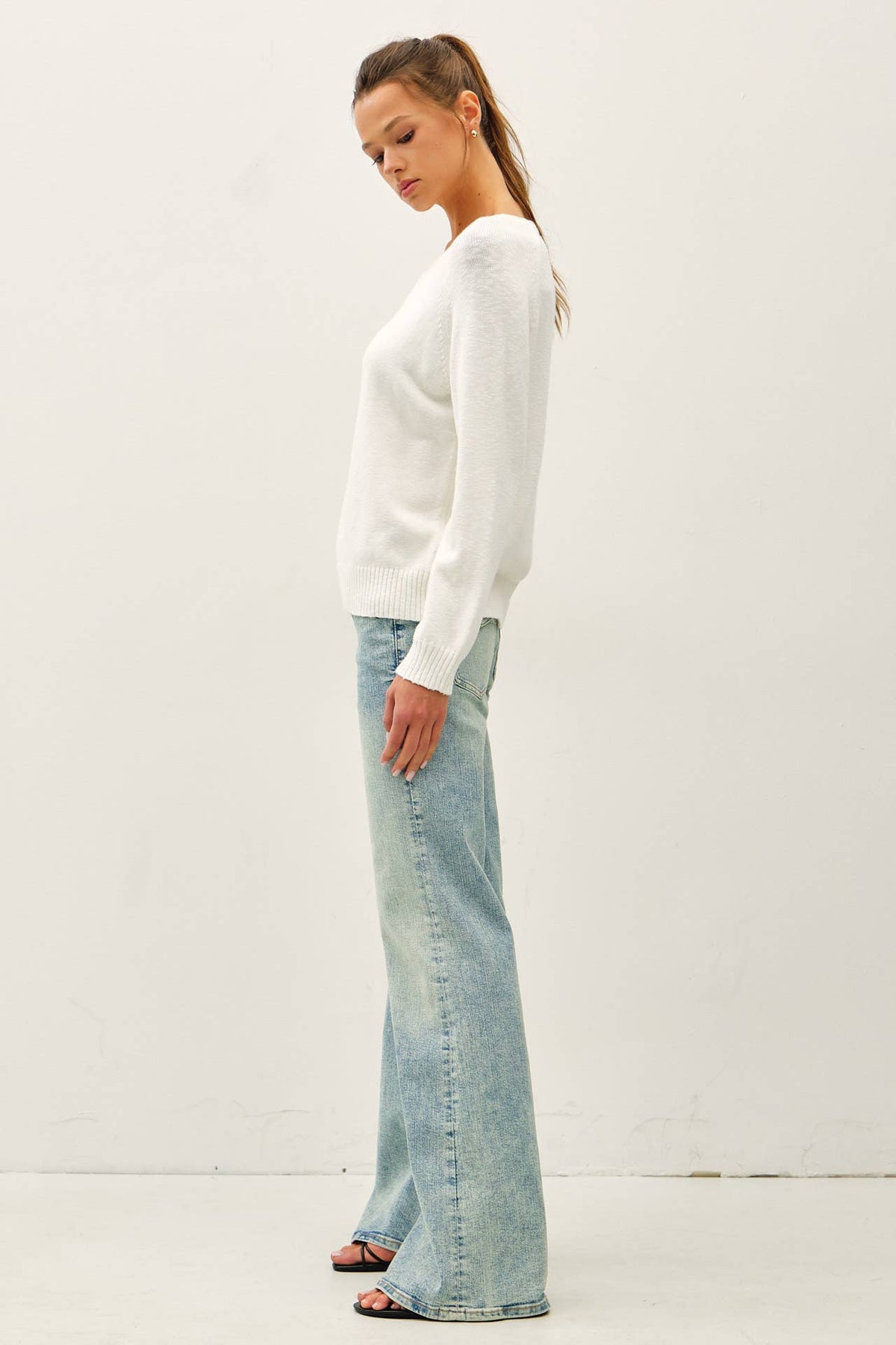 The Winslow Slub Knit Sweater: Off White  – Lightweight Raglan Sleeve Relaxed Fit Pullover for Women