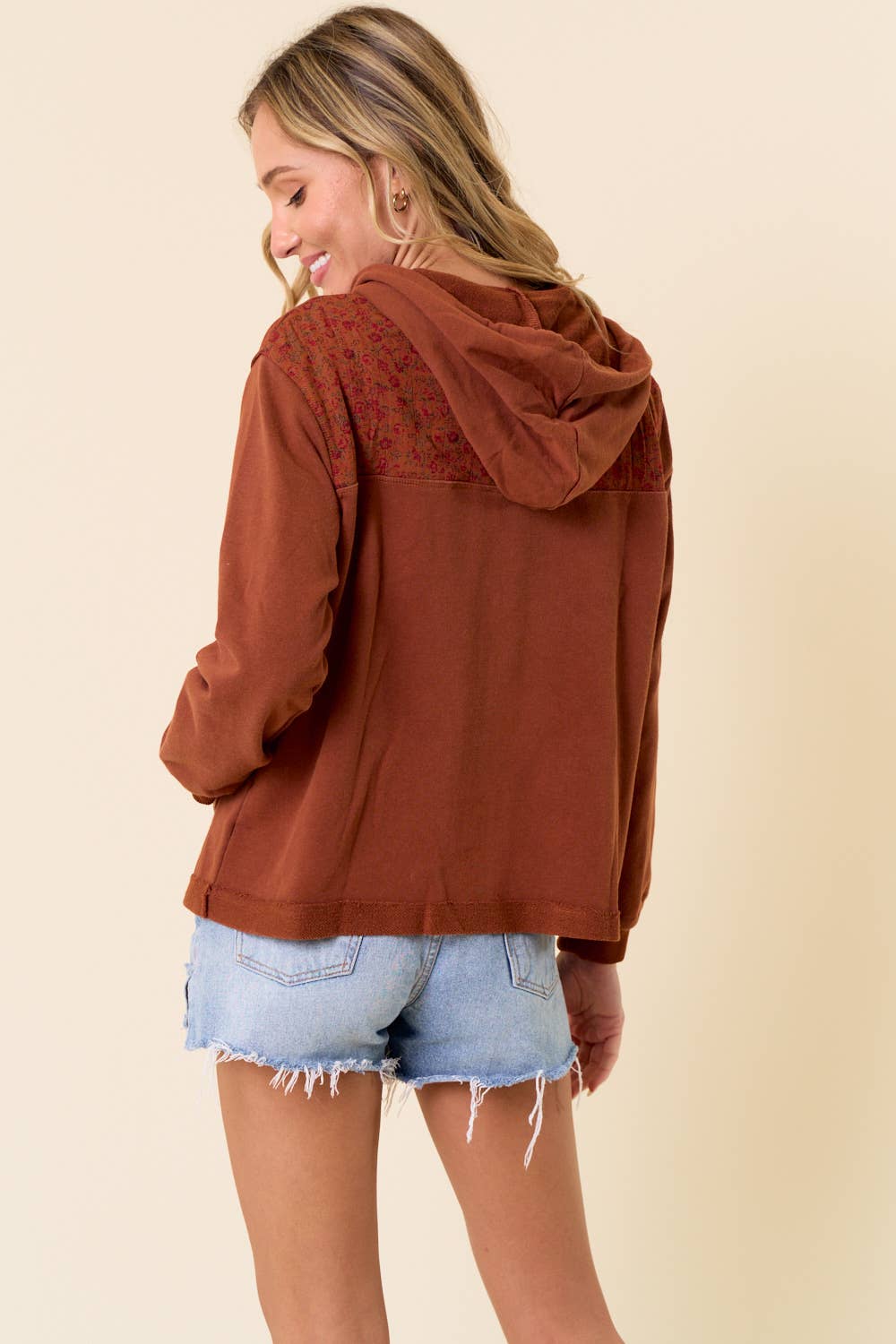 Tracy Hoodie With Cute Floral Contrast: Rust