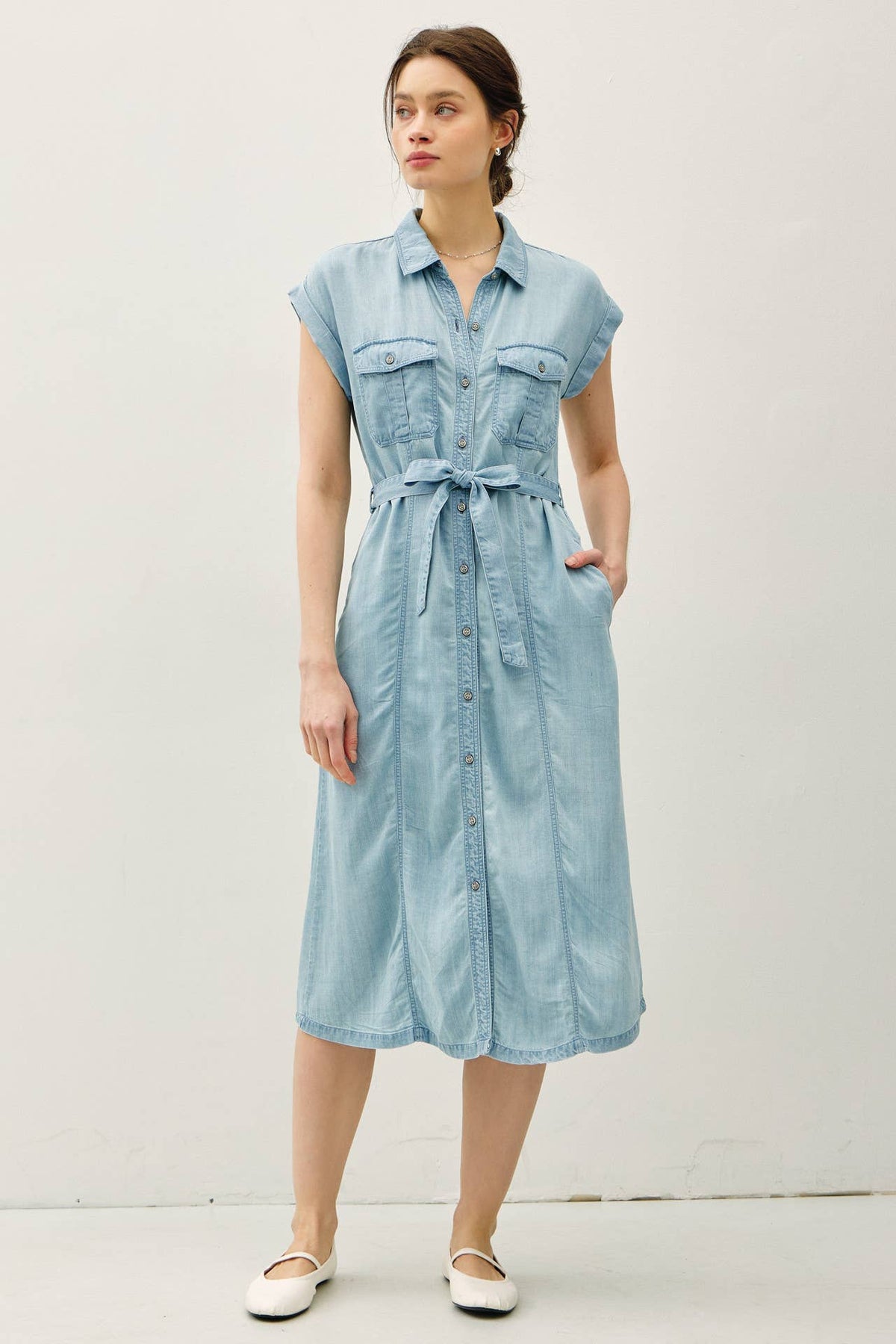 The Blue Skies Denim Midi Dress – Effortless Country Charm with a Flattering Fit