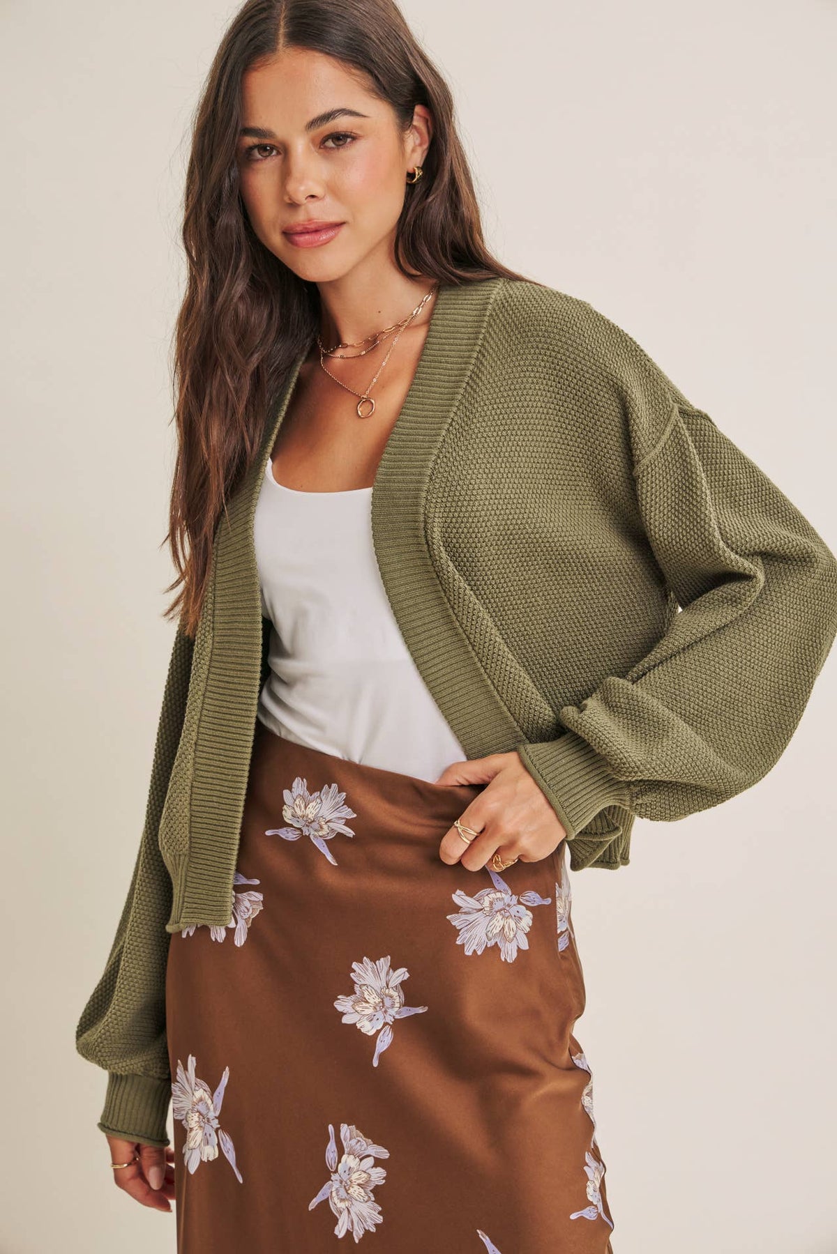 EVERYDAY ESEENTIAL EASY LAYERING BALLOON SLV WAFFLE CARDIGAN: OLIVE / L