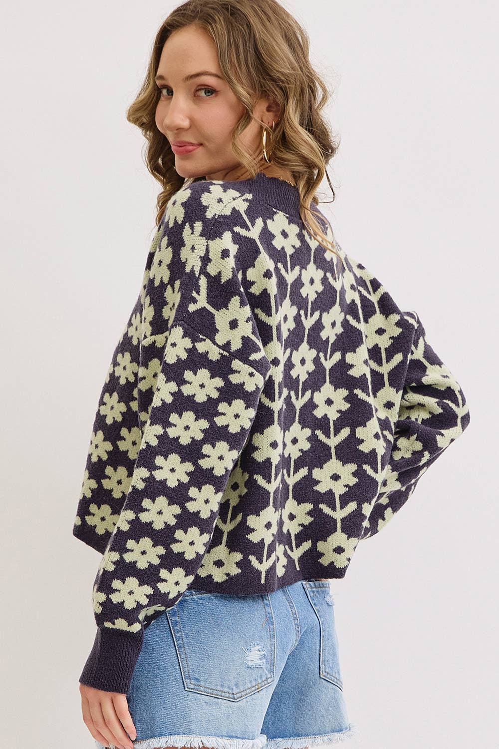 The Soleil Bold Floral Cardigan: Navy – Cropped V-Neck Boxy Sweater