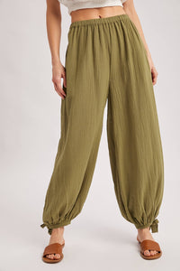 Easy Days Gauze Tie-Ankle Jogger Pants: Olive
