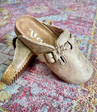 Very G Iris Braided Mules – Beige Suede Slip-On Shoes with Frayed Edge Detail