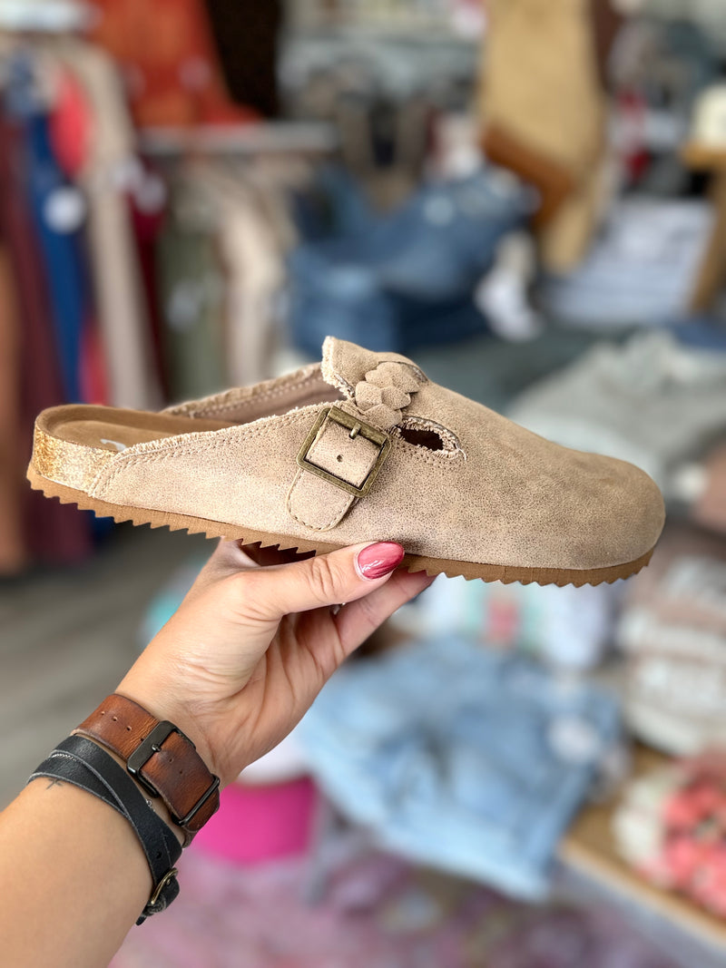 Very G Iris Braided Mules – Beige Suede Slip-On Shoes with Frayed Edge Detail