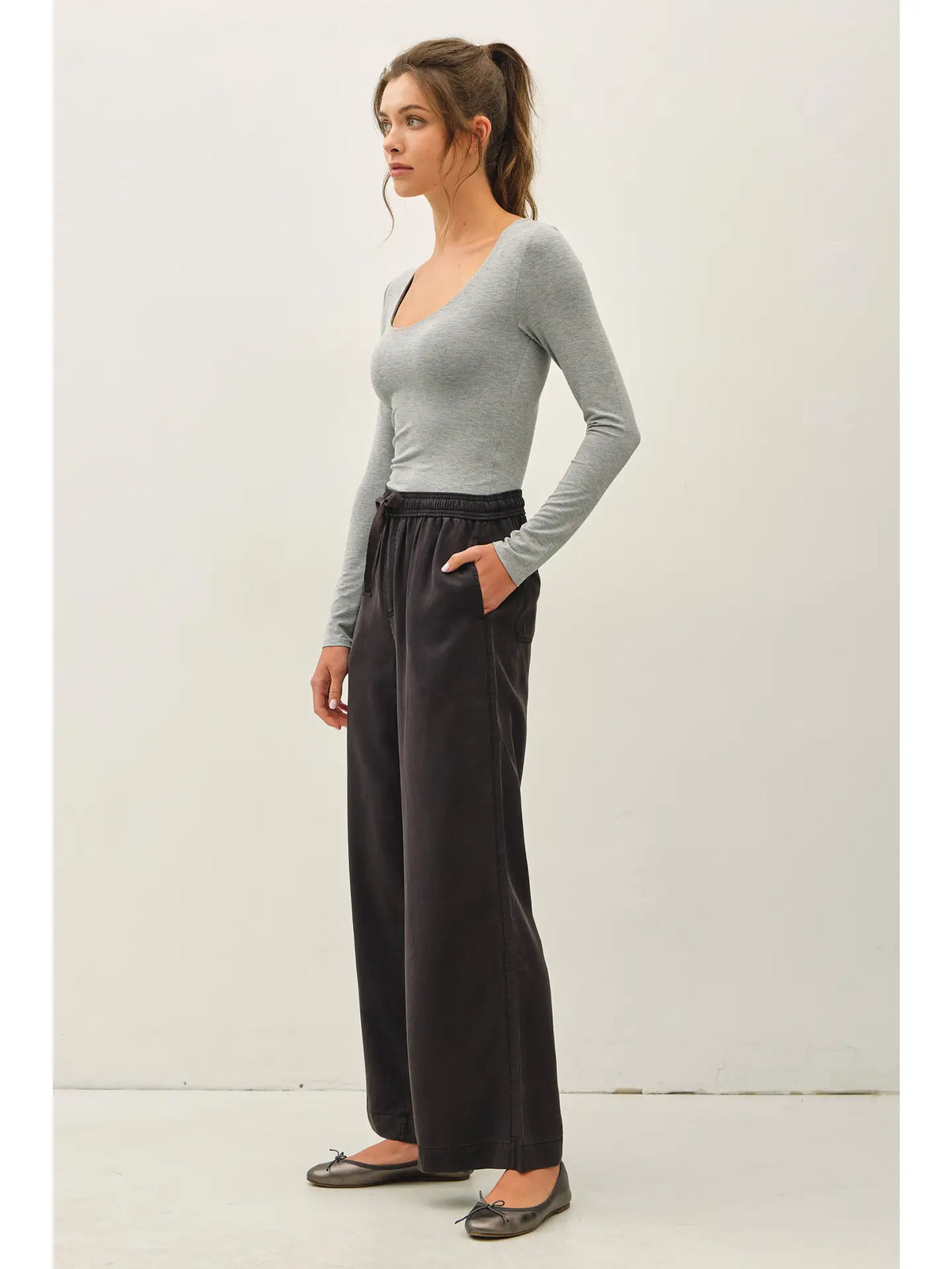 The Everyday Scoop Neck Top