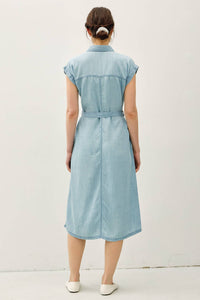 The Blue Skies Denim Midi Dress – Effortless Country Charm with a Flattering Fit