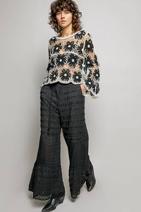 The Delilah Crochet Floral Top: Black/ Ivory