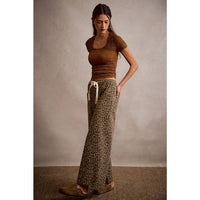 Pressed Petals Seamless Top: Brown