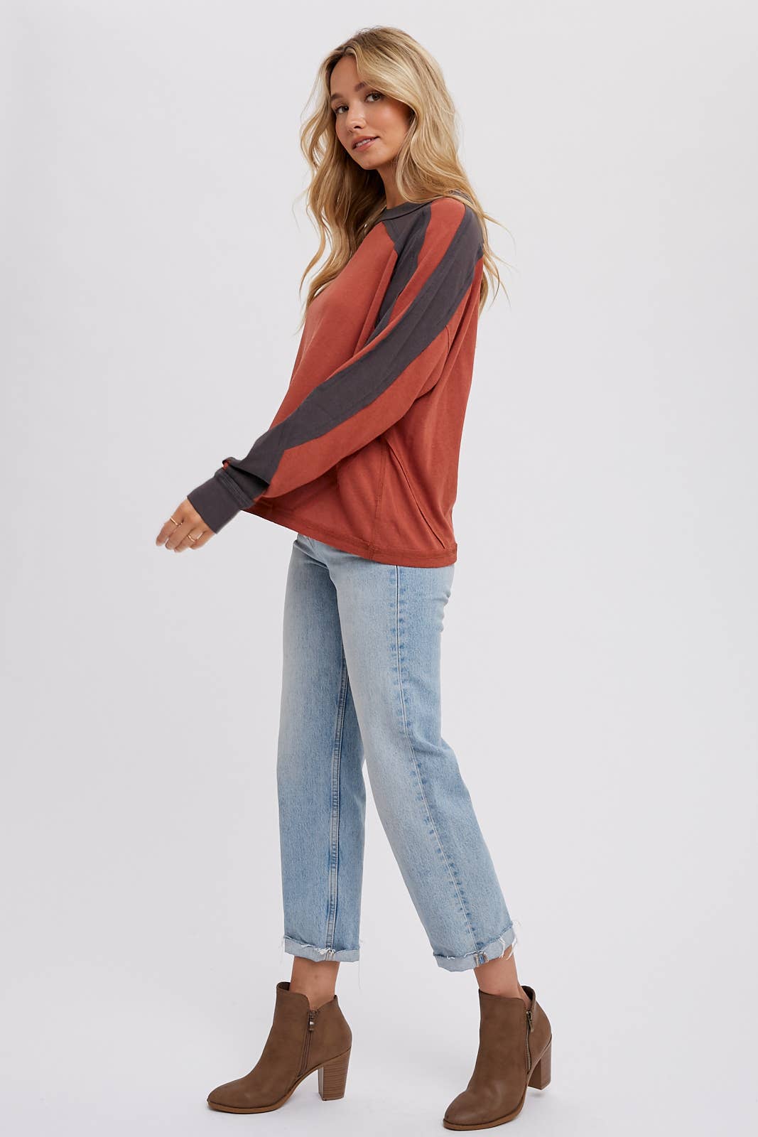 Sutton Contrast Sleeve Oversized Long Sleeve Top – Chestnut & Olive