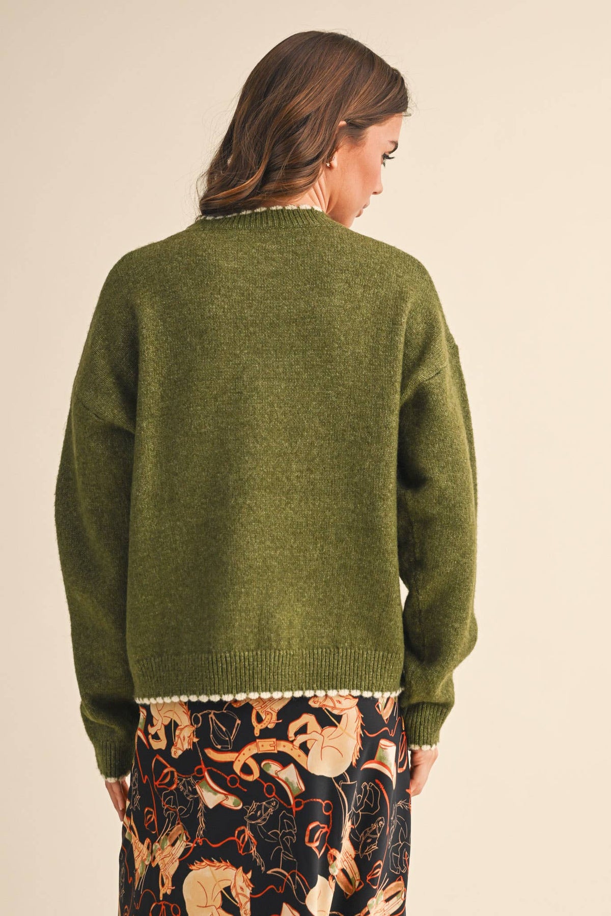 Sweet Detail Scallop Sweater: Olive