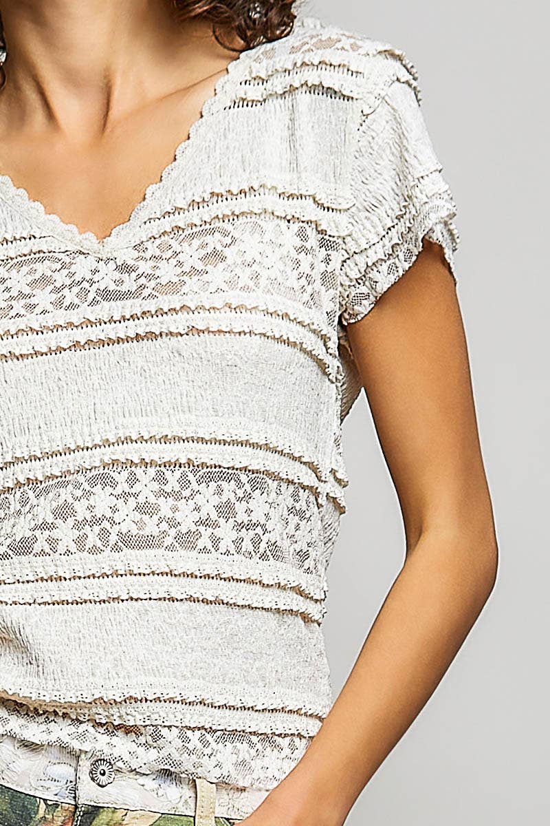 Feminine Lace V Neck Short Sleeve Top Trim Raw Edge: CREAM / S