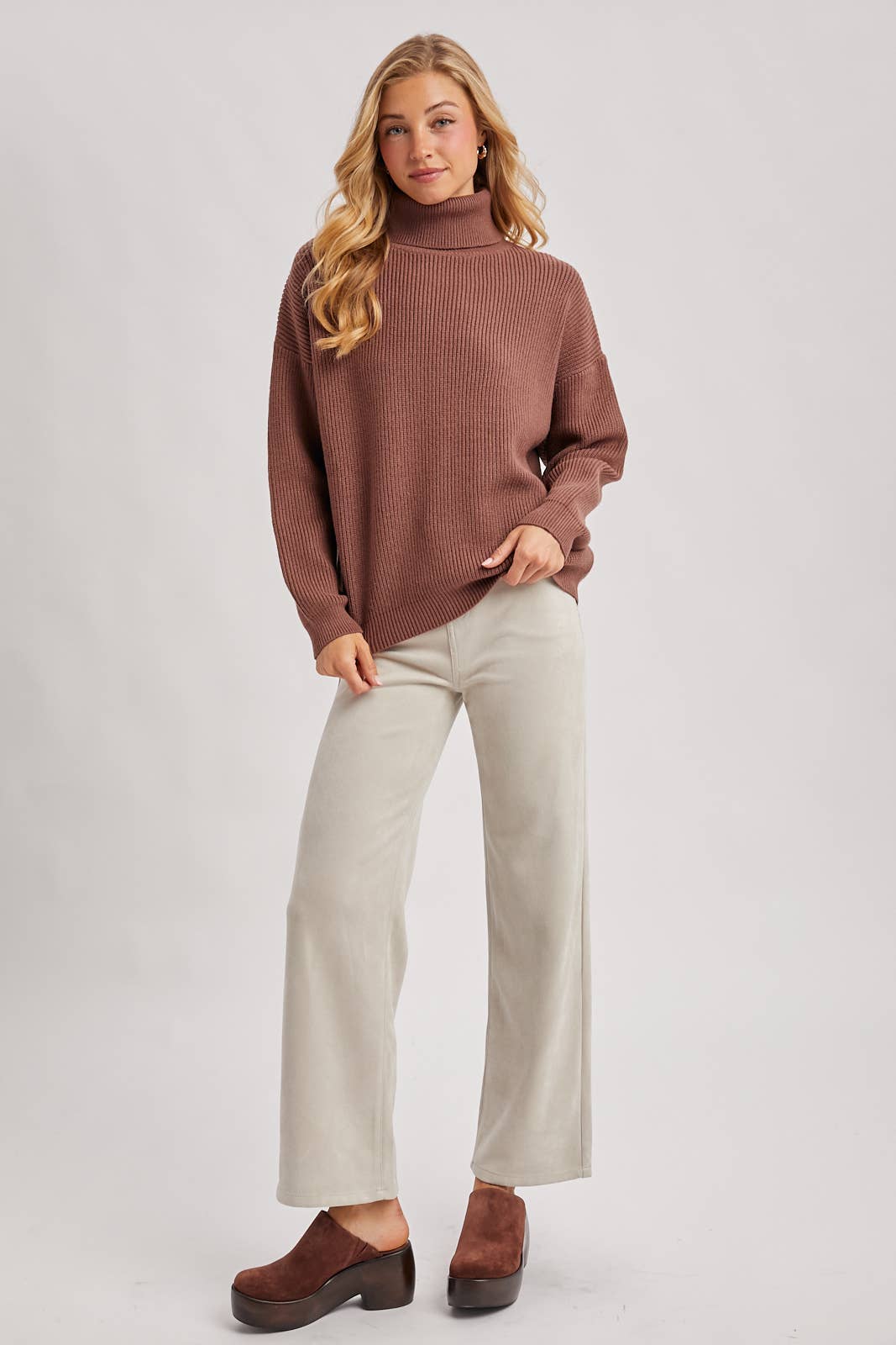 The Cocoa Club Ribbed Knit Turtleneck Sweater: Mocha