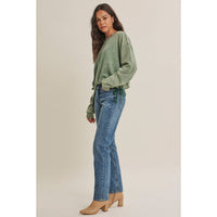 SOFT FADED MINERAL-WASHED SWEATSHIRT WITH CINCHED WAIST: SMOKY MARSALA / M