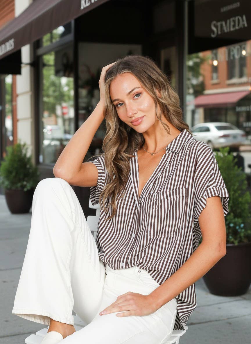 Collared Short Roll-Up Sleeve Button-Down Shirt VT83098: Brown / M