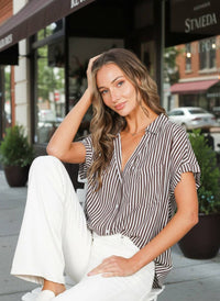 Collared Short Roll-Up Sleeve Button-Down Shirt VT83098: Brown / M