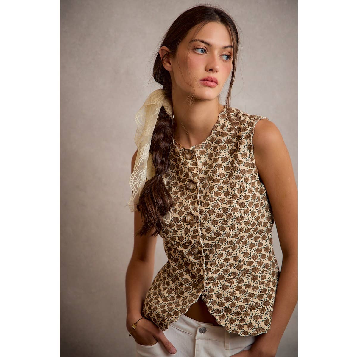 Heirloom Floral Button Vest: Cream/Multi