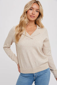 Saelor Notched Collar Essential Pullover: Oatmeal