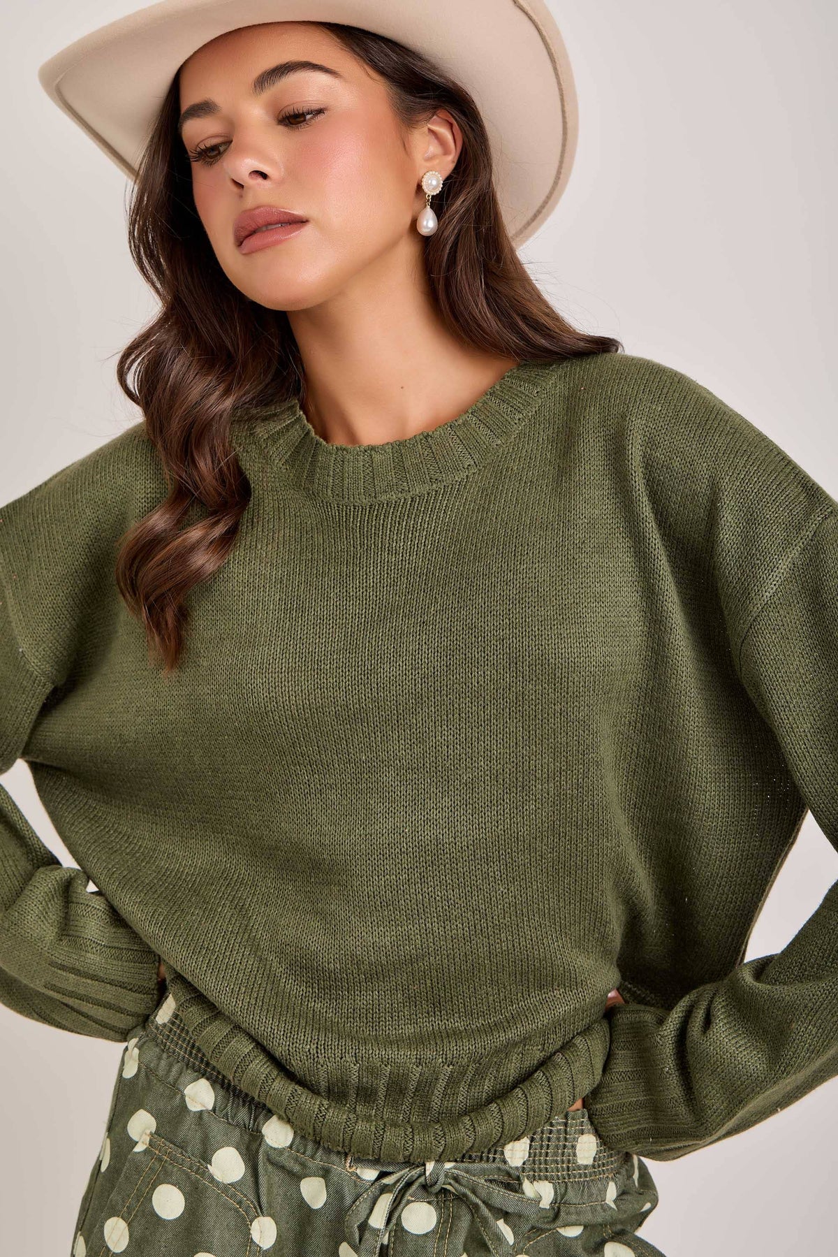 Easy Days Lightweight Sweater: Olive