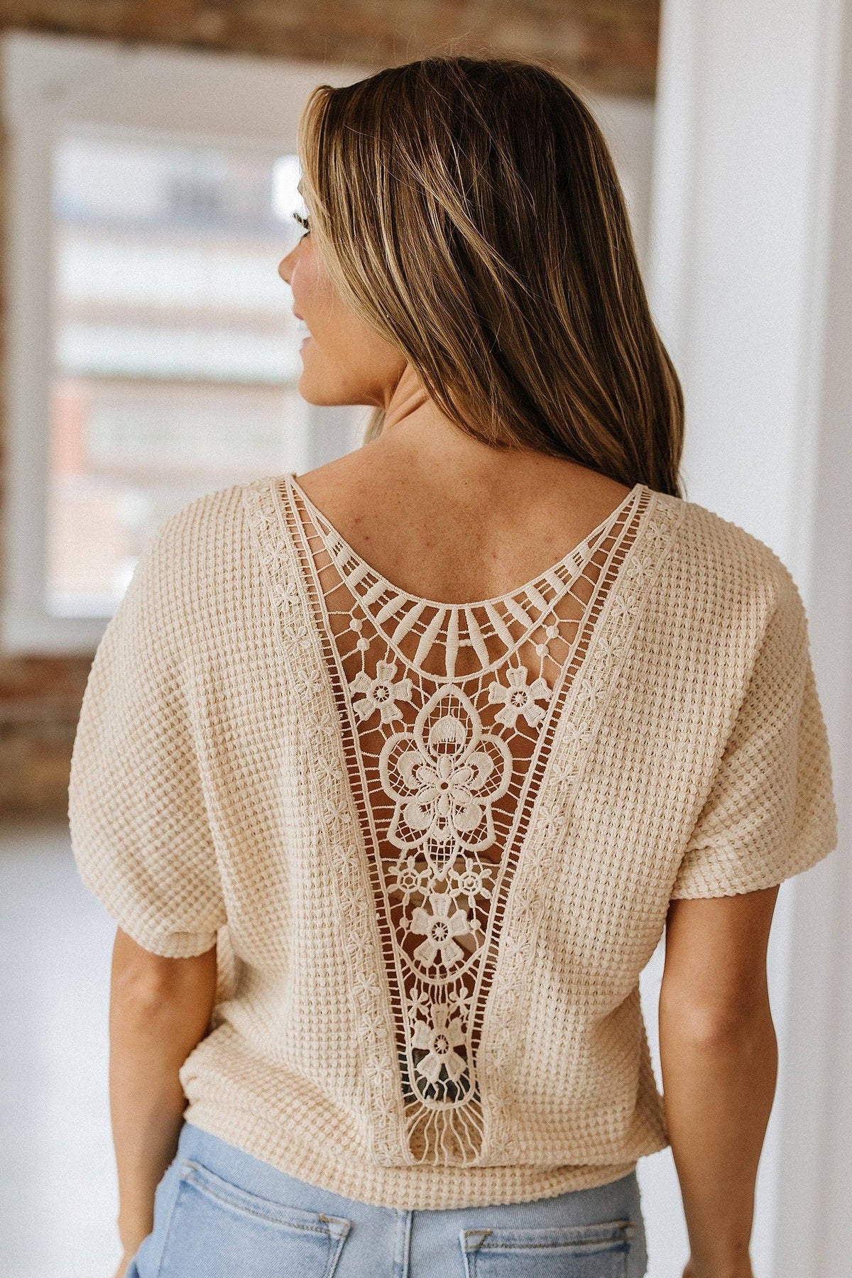 Abbie Lace Back Waffle Knit Short Sleeve Summer Top : Oatmeal