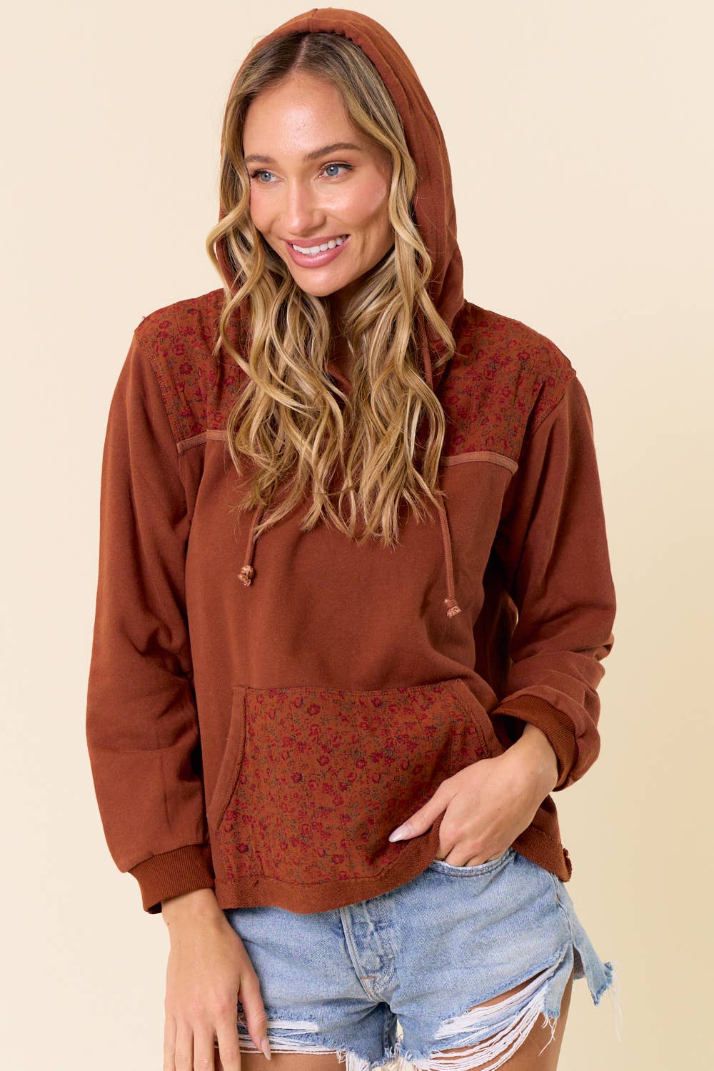 Tracy Hoodie With Cute Floral Contrast: Rust