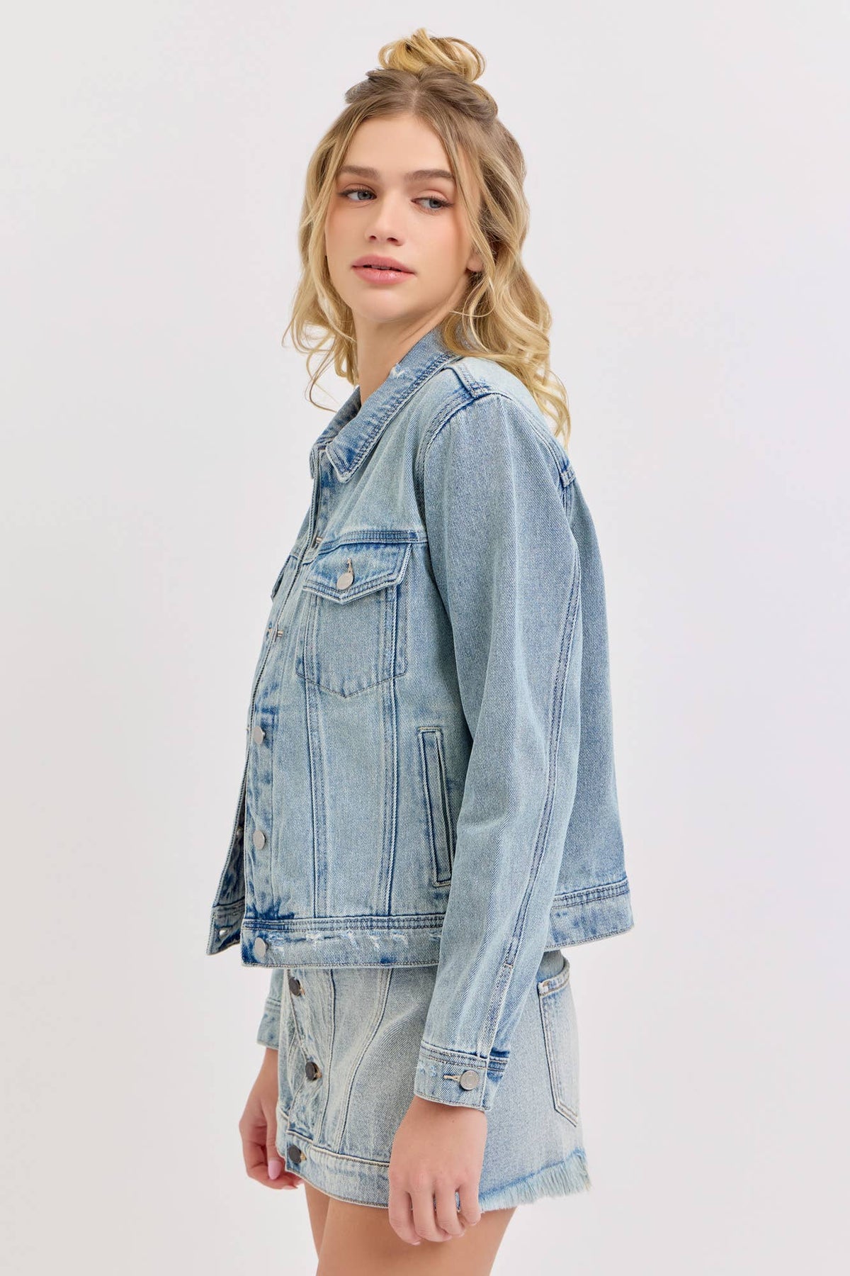 The Maggie Cropped Denim Jacket – Women’s Frayed Hem Button-Down Jean Jacket