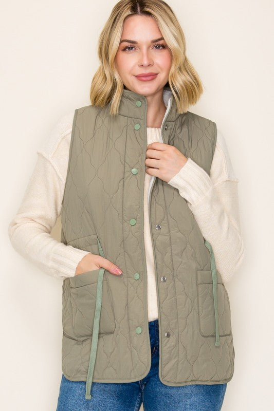 The Wren Quilted Sherpa-Lined Vest – Sage & Mocha