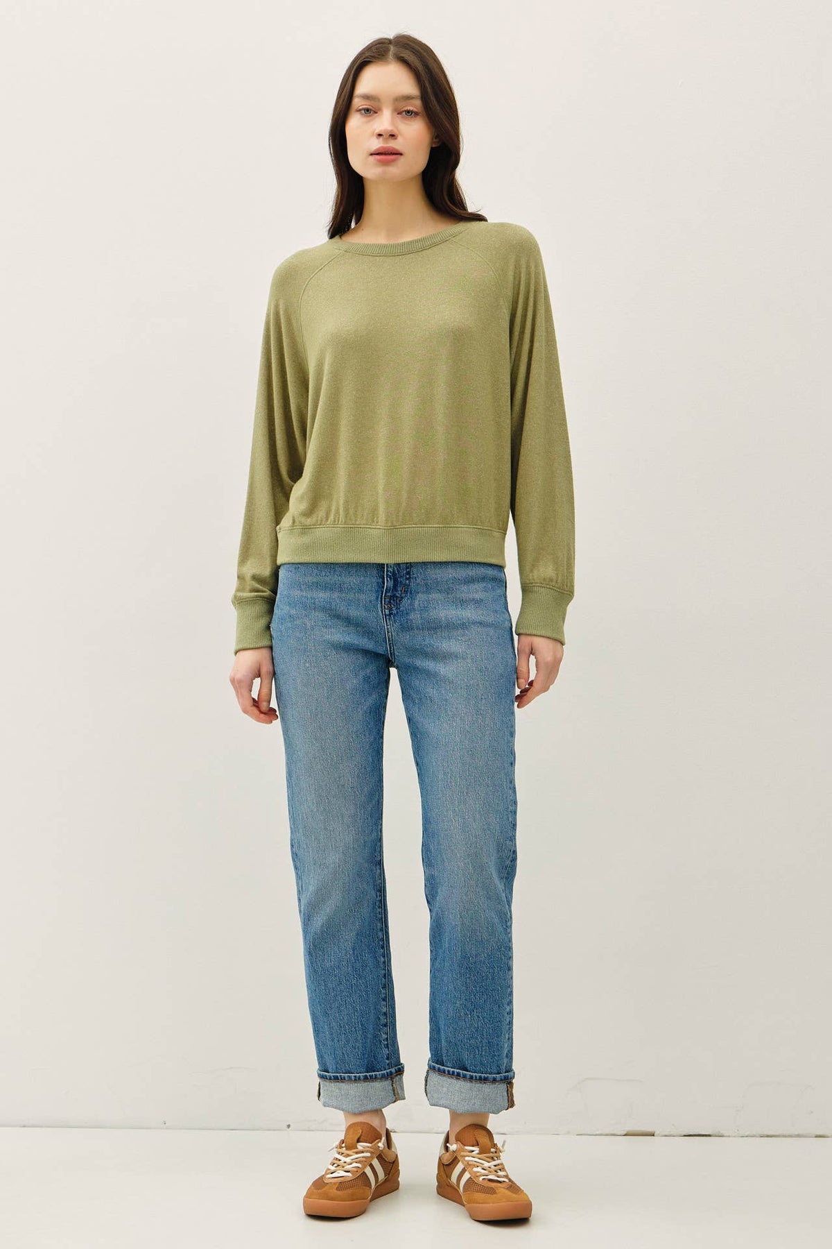 The Kinsley Everyday Knit Top – Olive & Cream