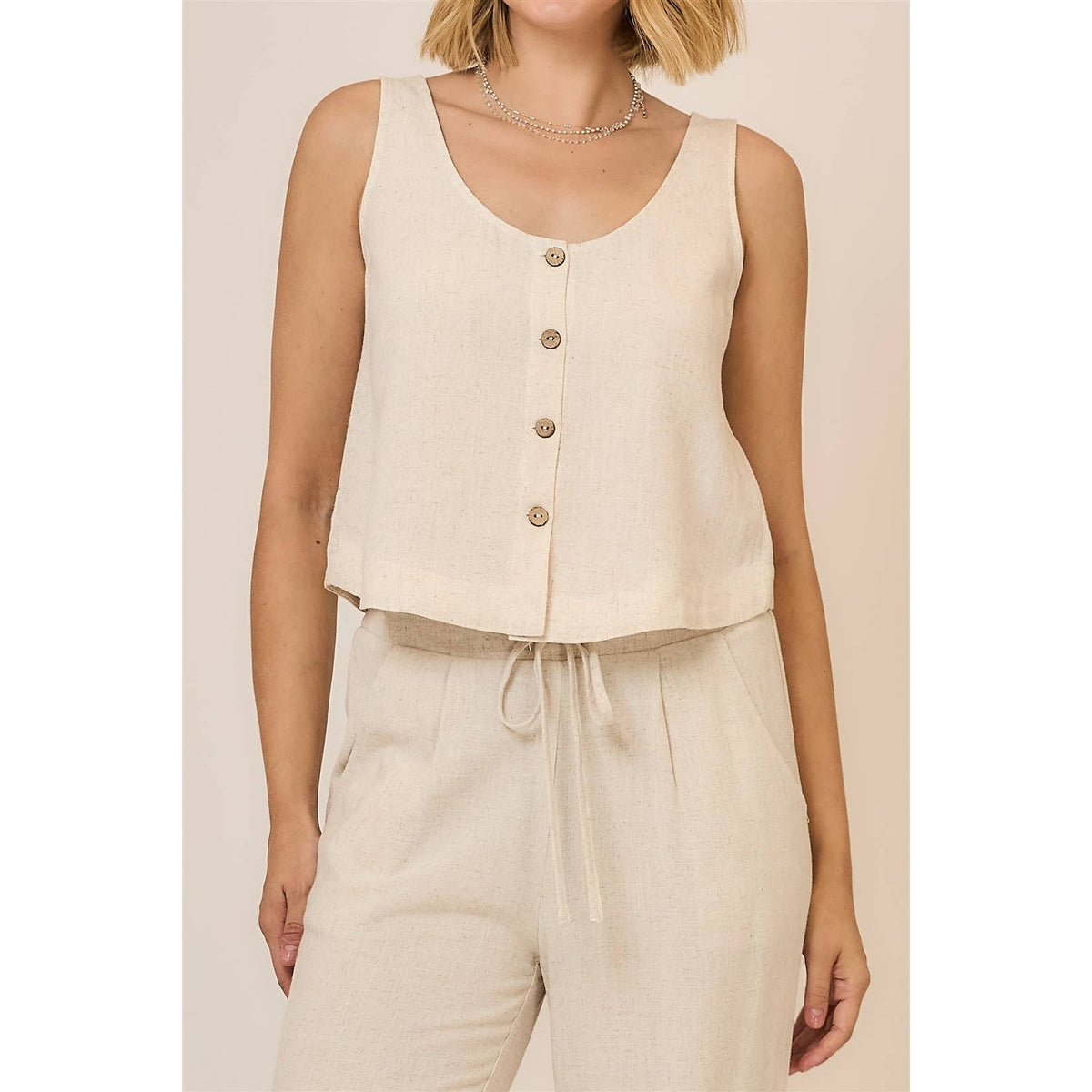 The Brynn Button Up Linen Blend Top – Sleeveless Coconut Button Tank: Oatmeal