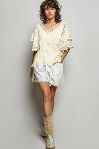 V-neck Short Sleeve Crochet Trim Solid Top: CAMEL / Os